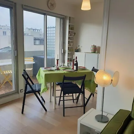 Alesia - Plantes Apartment